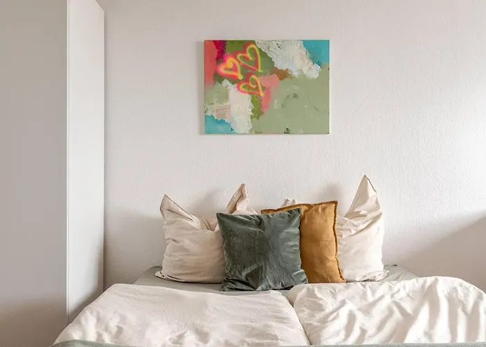 Schoenes Apartment Mit Parkplatz & 24H Checkin